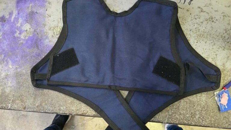 Ocupan chalecos médicos con cocaína que pretendían enviar a Estados Unidos