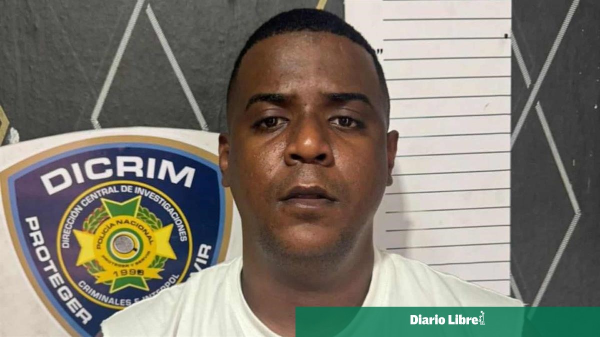 Santo Domingo Oeste: Policía apresa a un hombre que tenía 24 órdenes de arresto