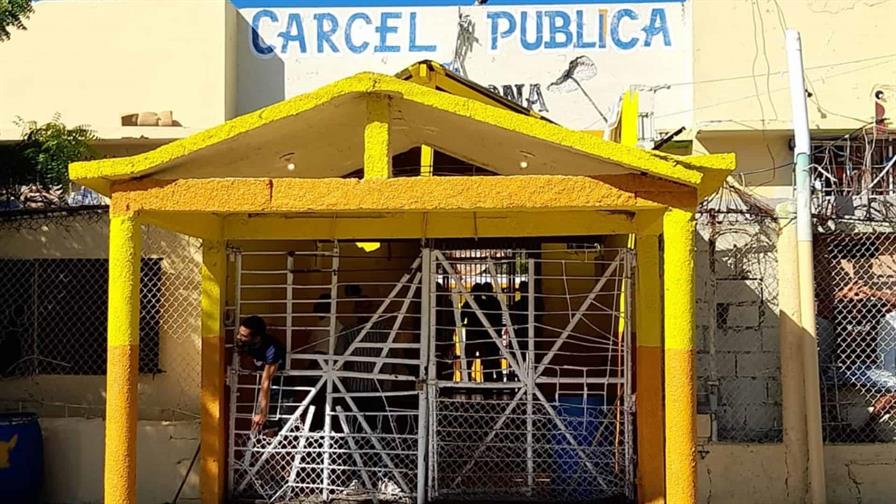 Intento de fuga en la cárcel pública de Barahona deja a un interno herido