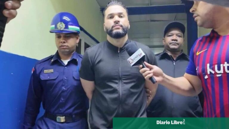 Arrestan a médico acusado de violar a paciente en Las Guáranas; tenía tres denuncias previas