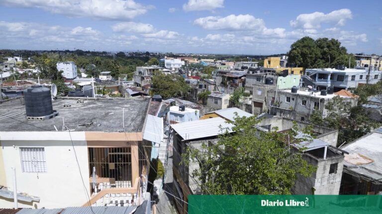 El sector Los Mina bajo operativos migratorios tras muerte de adolescente