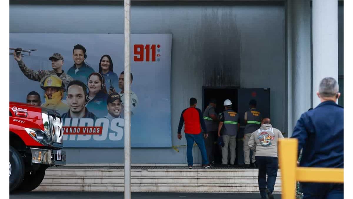 Investigan causa del conato de incendio en la sede del Sistema del 9-1-1