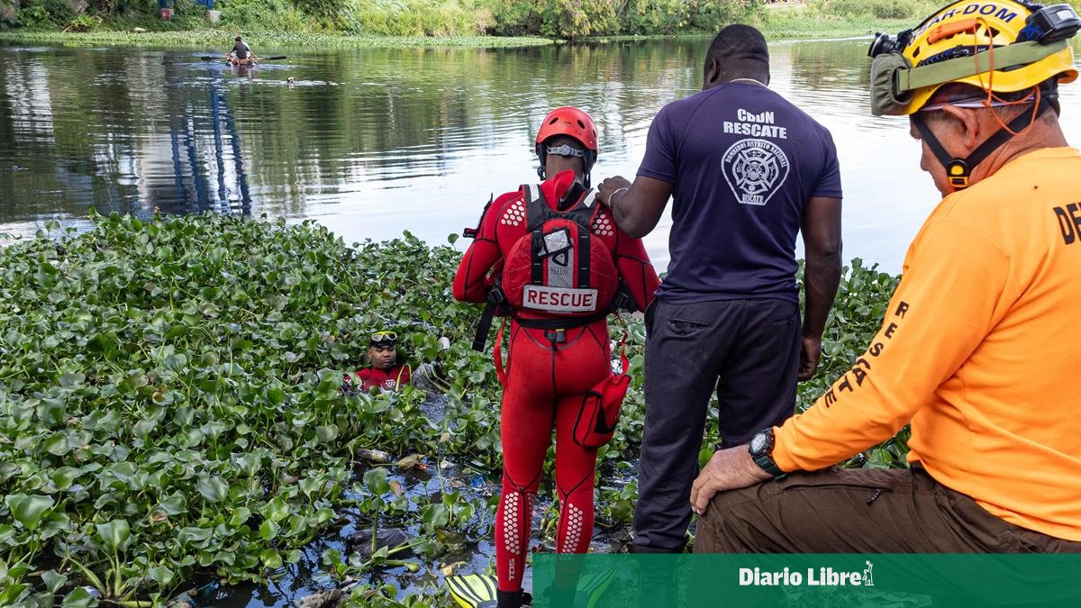 Reanudan búsqueda de hombre que cayó al río Isabela durante accidente de tránsito en Villa Mella