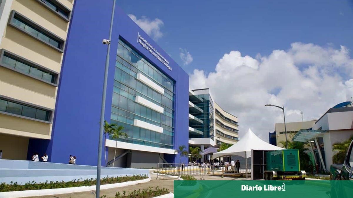 Trasladan a Santo Domingo a hombre quemado por su hermano en Santiago