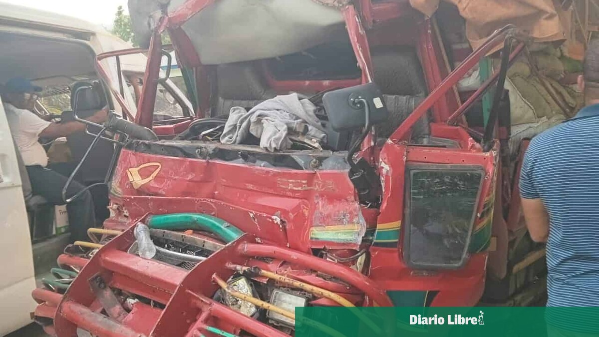 Accidente múltiple deja un herido en la carretera Sánchez–Samaná