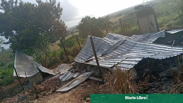 Hallan dos personas calcinadas tras incendio de vivienda en San Rafael del Yuma