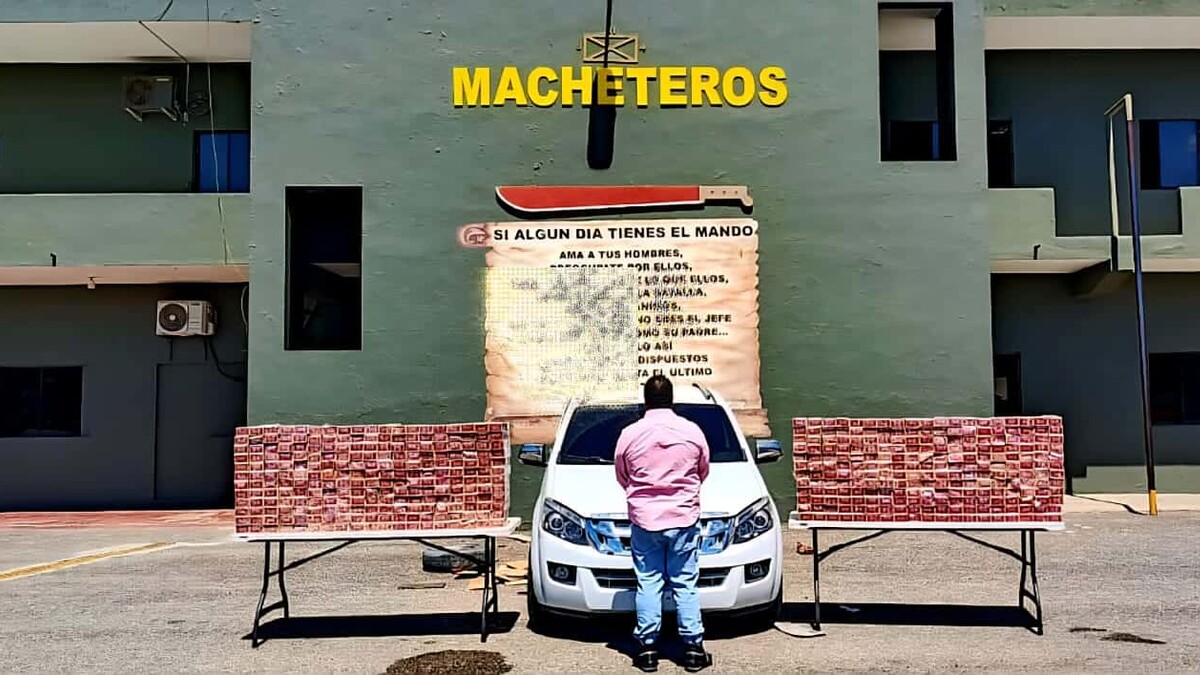 Incautan 93 mil cigarrillos de contrabando y detiene a un hombre en Montecristi