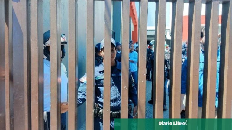 Intento de feminicidio desató tiroteo en Cinema Centro que dejó un muerto y un herido