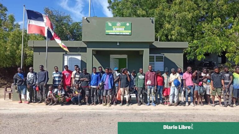 Detiene a 33 haitianos cuando intentaban evadir control militar en Dajabón